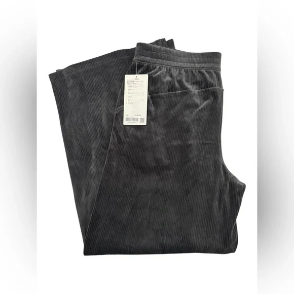 Lululemon Scuba Mid-Rise Wide-Leg Pant *Velvet Cord in Black - Picture 6 of 9